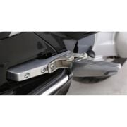 Vespa GTS-GTV Yolcu Ayak Basma Genişletme Aparatı *Parlak Gümüş* / SIP