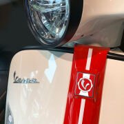 Vespa Amblem 101 / V-Sticker