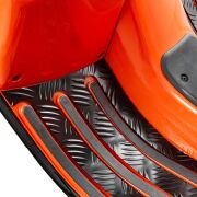 Vespa GT-GTS-GTV Zemin Sticker *Siyah Alüminyum Plaka Motifli* / SIP