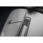 Vespa LX-Primavera-Sprint-946-GTS-GTV Amblem Ön Panel *Siyah* / RIZOMA
