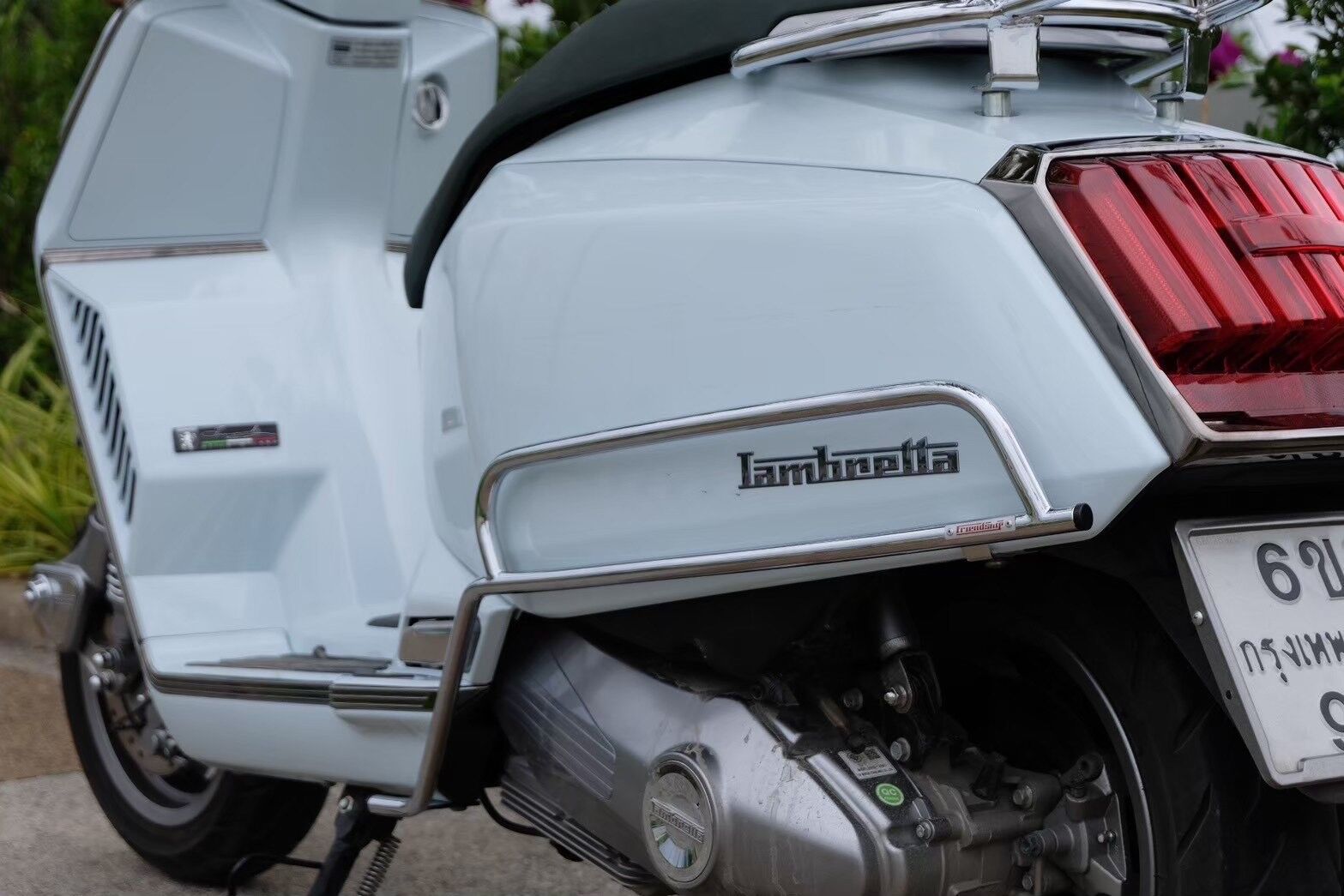 Lambretta X 125-250-300 Arka Yan Koruma Demiri *Krom* / Friendship