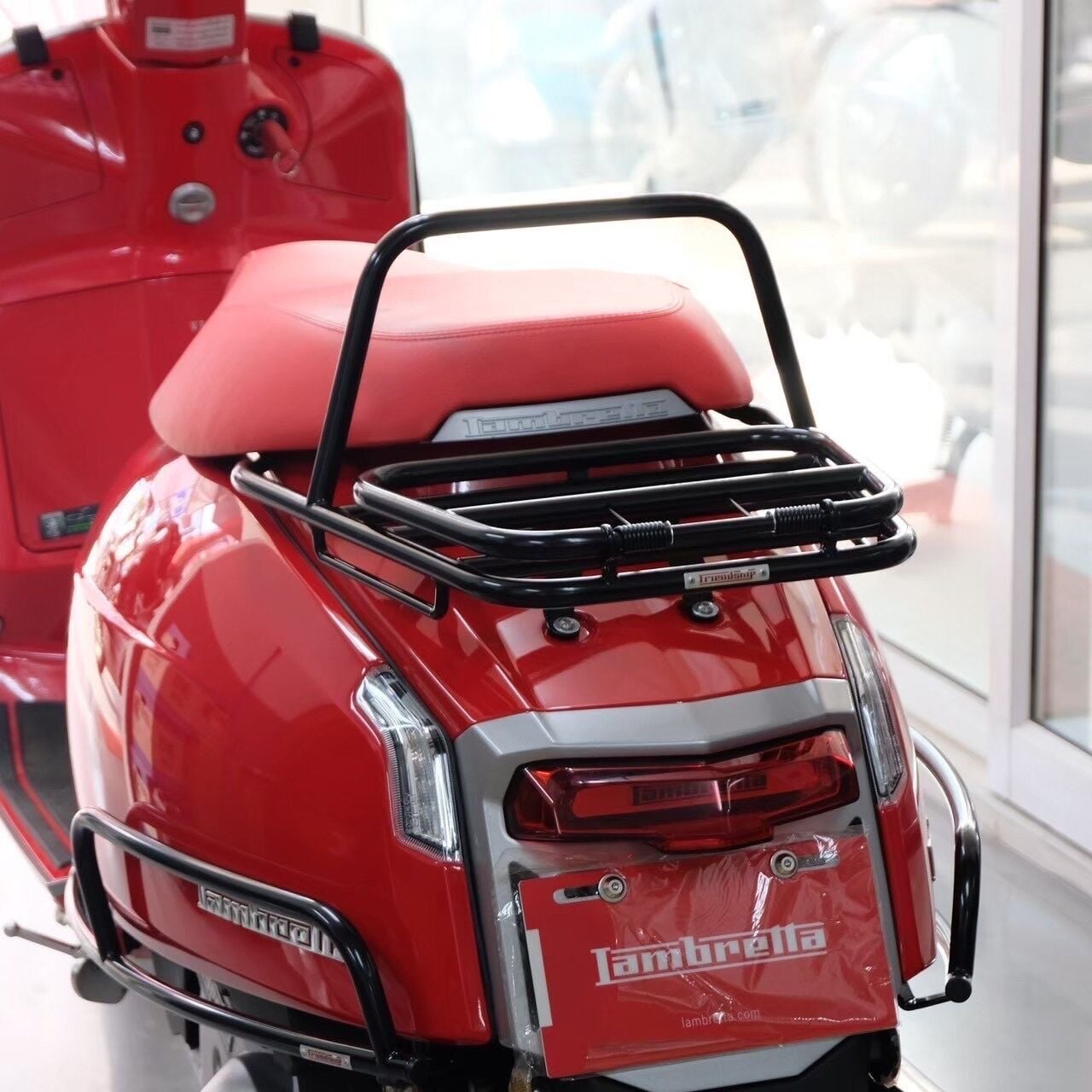 Lambretta G 350 Arka Çanta Taşıma Demiri (Katlanır) *Siyah* / Friendship