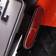 Vespa GTS-GTV Plaka Altlığı  *Ledli* (2023- ) / SIP